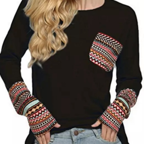 Tops - Boho style Women’s long sleeves w/thumb holes NWT